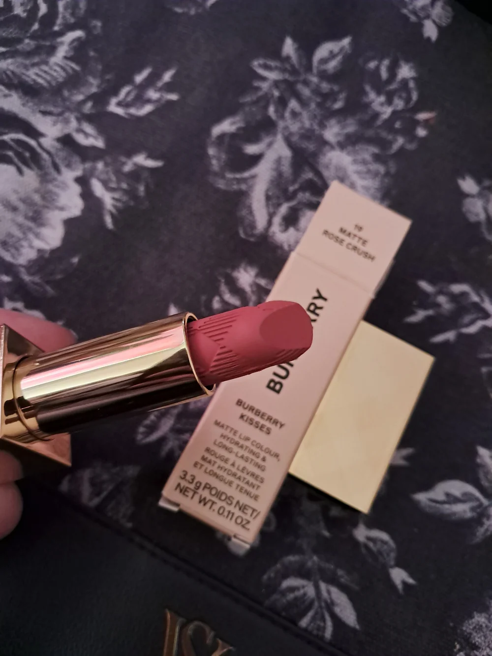 Burberry kisses matte